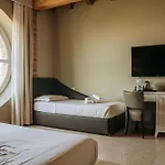 Le Greghe Gasthuis 4*