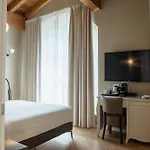 בית הארחה Le Greghe 4*