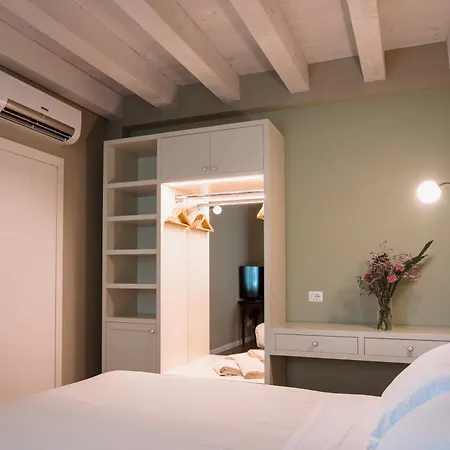 Le Greghe 3* لاتيزي
