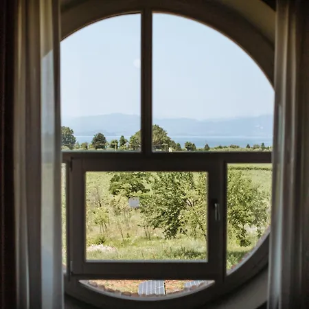 Le Greghe 3* Λατζίζε