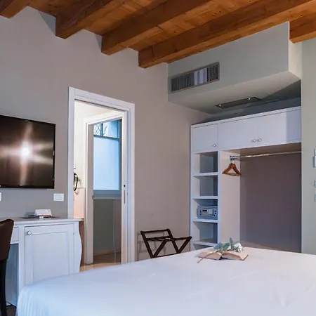 Le Greghe 4* ラツィーゼ