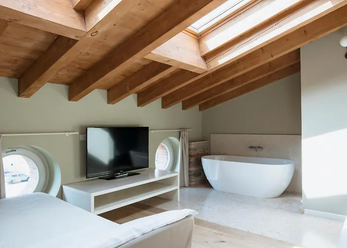 Le Greghe לאזיסה