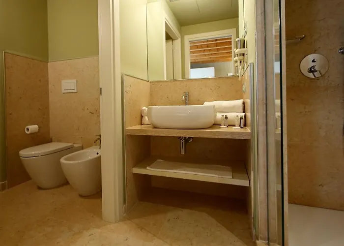 בית הארחה Le Greghe לאזיסה